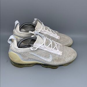 Nike Air Vapormax 2021 FK Running Shoes‎ DC4112-100 Women’s Sz 11